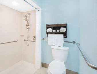 Americas Best Value Inn Bishop/Kingsville Room photo